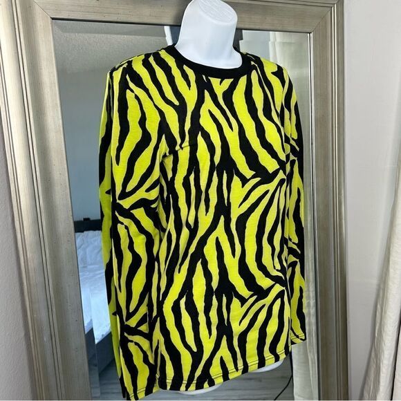 ASOS Cullosion Neon Green Zebra Round neck Top Size XS - Picture 3 of 8